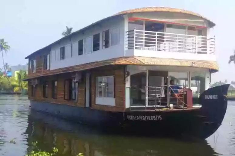 houseboats