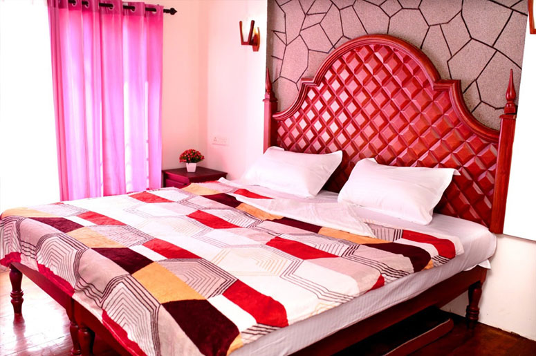 alleppey houseboats