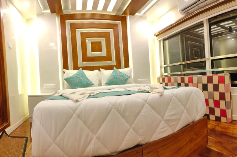 alleppey houseboats